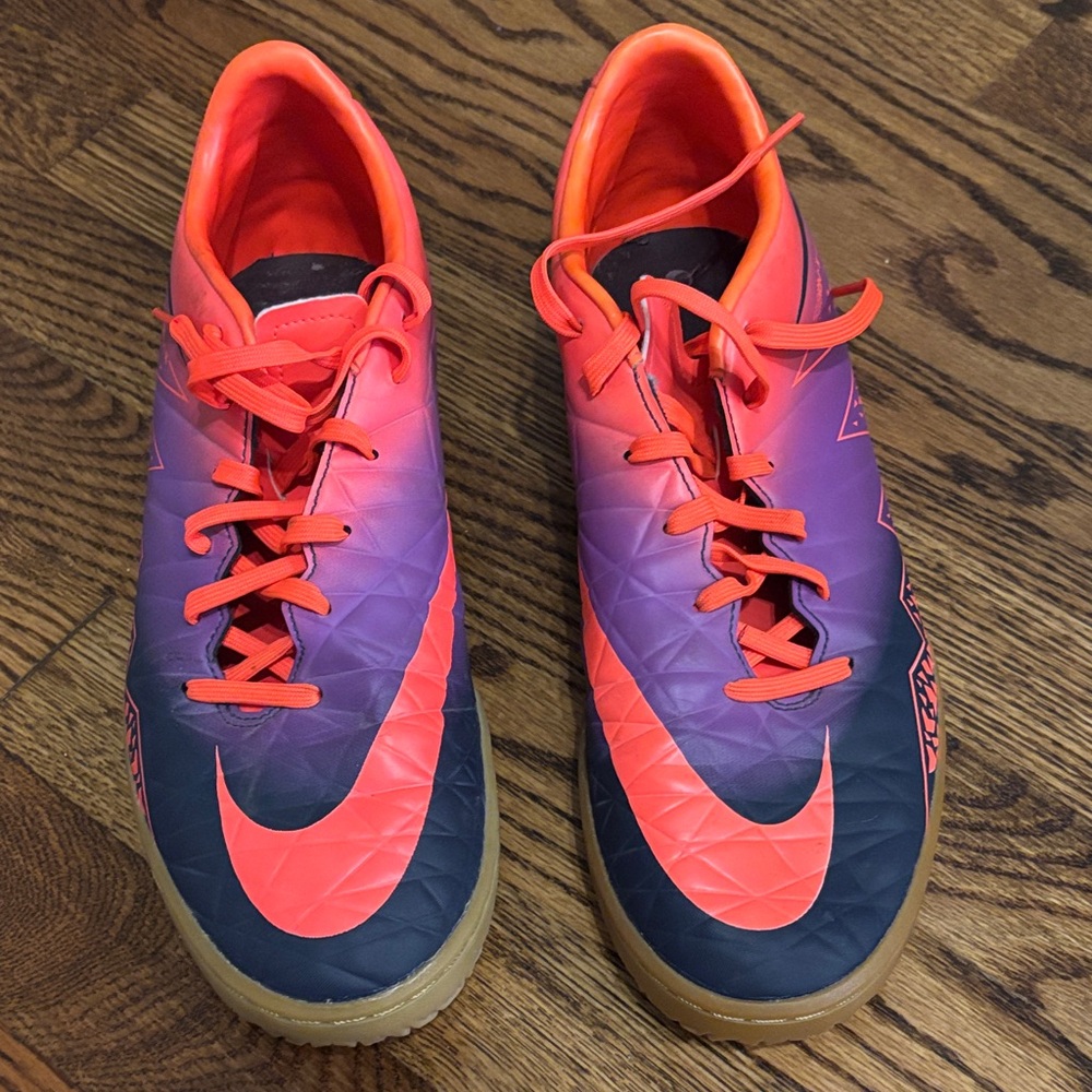 Nike Dual-Tone Soccer Cleats